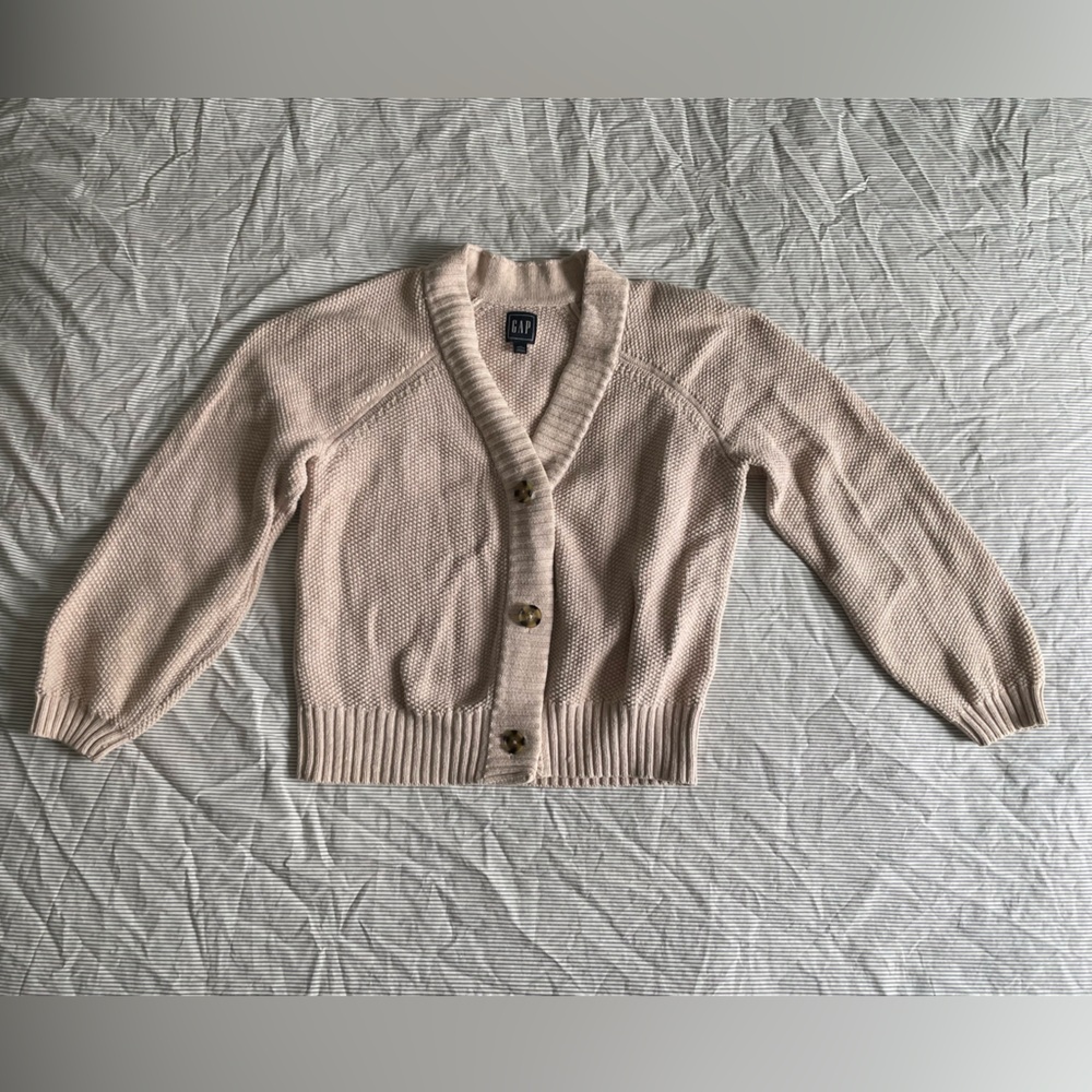 GAP Cream Cardigan Sweater with V-Neck and Ribbed Cuffs